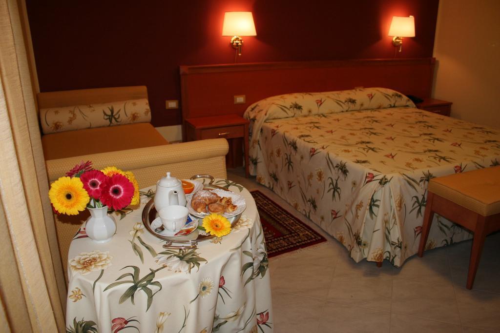 Hotel D'Orleans Palermo Eksteriør billede